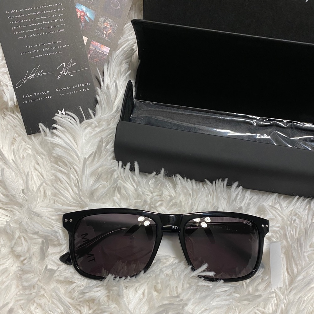 Brand new in box MVMT reveler sunglasses